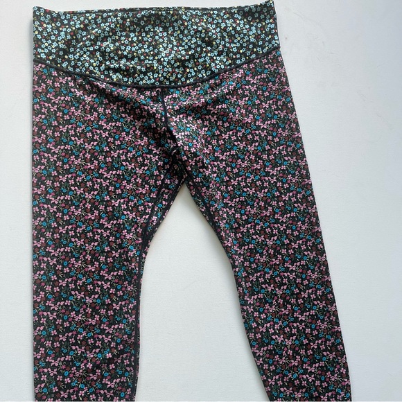 Nike Pants - Nike One Floral Ankle Leggings size 2X